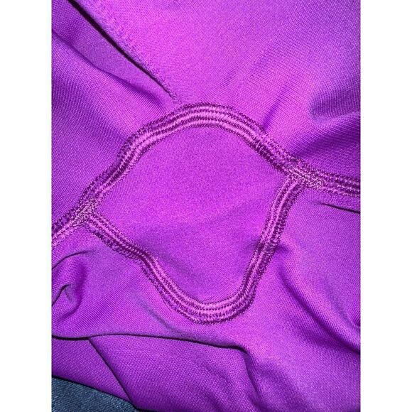 Lululemon Zone in Crop Purple Leggings Size 6 - Picture 12 of 15